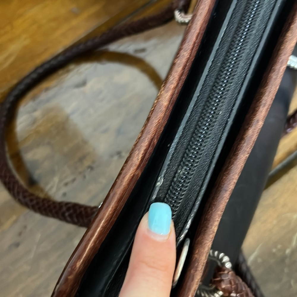 Brighton‎ Small Vintage Leather Bag- OS - Picture 7 of 9
